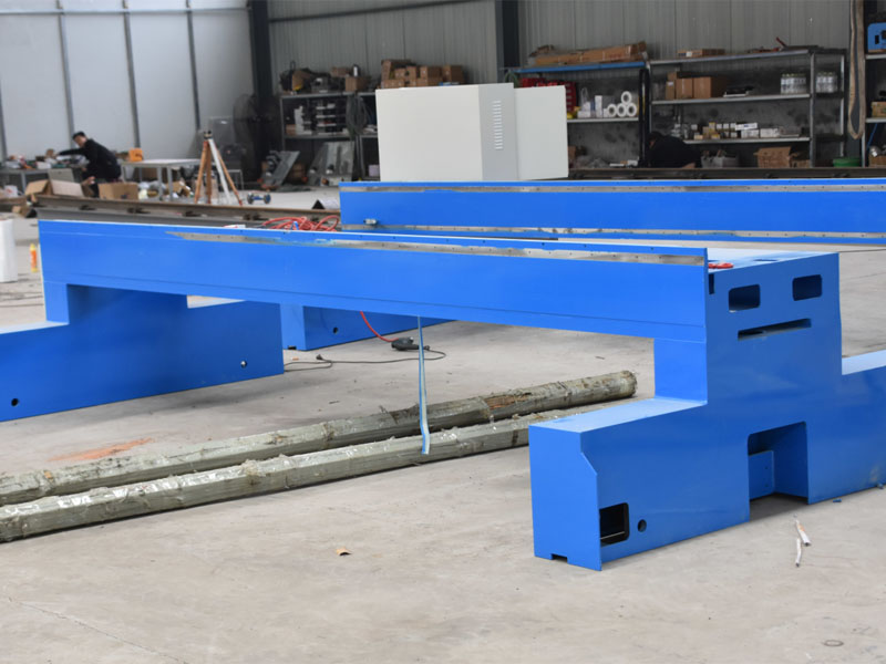 龍門式數(shù)控切割機(jī)的切割氣體應(yīng)該如何選擇?