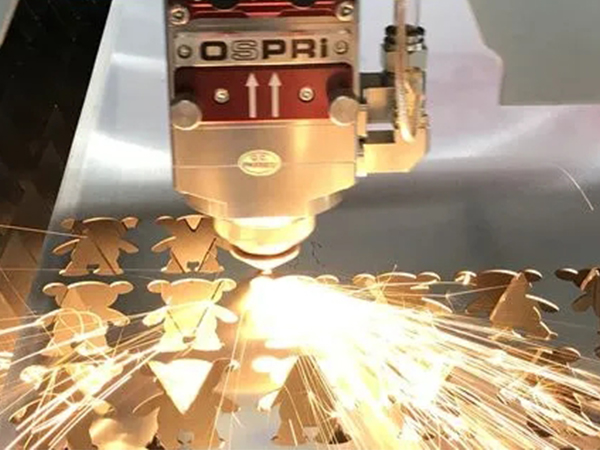 河北信爾公司——專業(yè)1500W激光數控切割機提供商